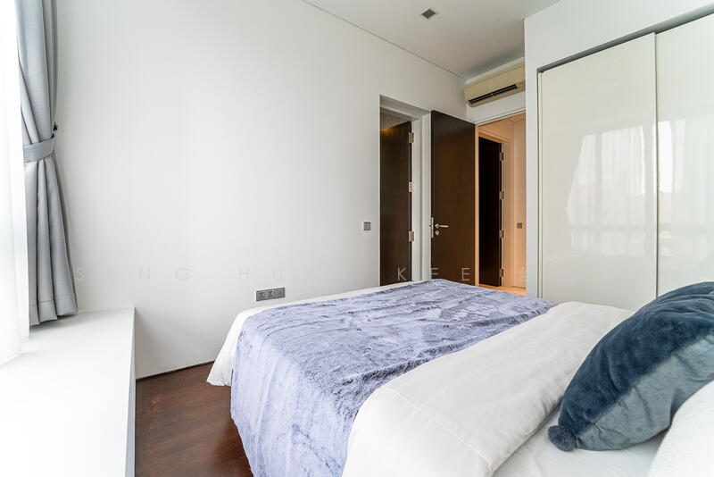 Photos are for illustrative purposes only and may not represent the actual unit.