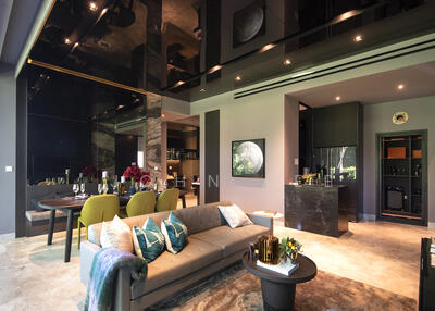 For Sale - Jervois Prive