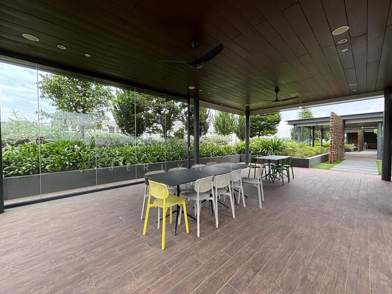 Woods Square, 12 Woodlands Square, 947 sqft, Office For Rent, by Jerlyn Tan, 25458860 - CommercialGuru.com.sg