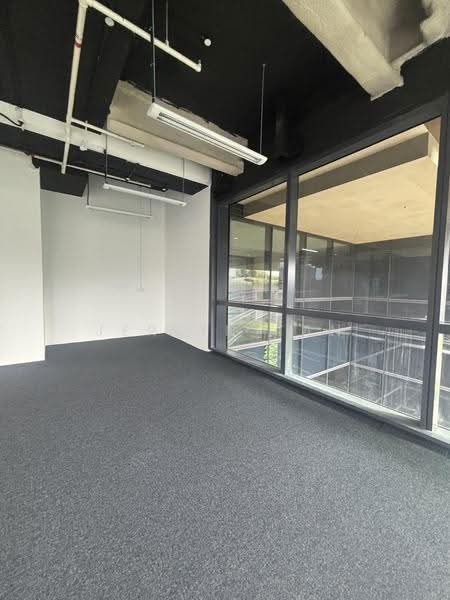 Woods Square, 12 Woodlands Square, Admiralty / Woodlands, 947 sqft, Office For Rent, by Jerlyn Tan, 25458860 - Interior - CommercialGuru.com.sg