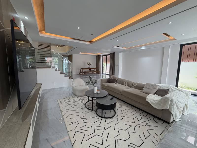 For Sale - Opera Estate