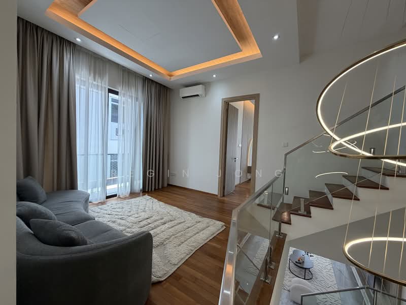 For Sale - Opera Estate