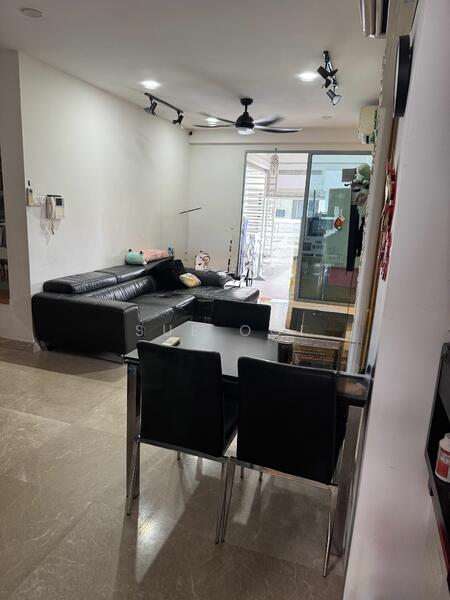 For Sale - D'Cambridge