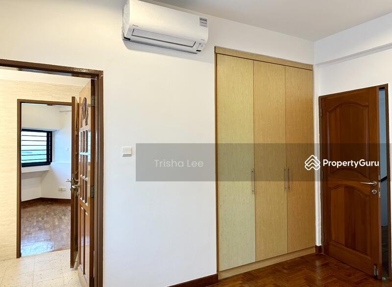 Bedroom 4 with Shared Bathroom