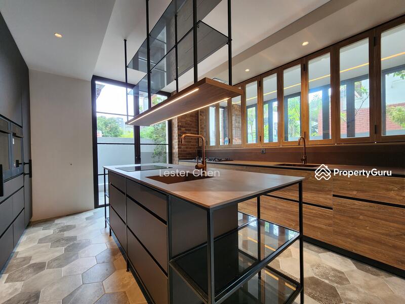 For Sale - Thomson Hills
