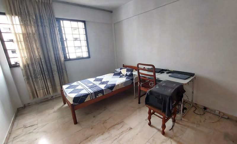 For Rent - 142 Yishun Ring Road