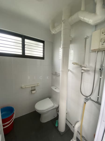 For Rent - 142 Yishun Ring Road