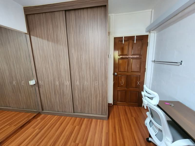 327 Ang Mo Kio Avenue 3, 327 Ang Mo Kio Avenue 3, Room Rental, 150 sqft, HDB Flat For Rent, by Kenn Kwang Yu Xiang, 25460428 - PropertyGuru.com.sg