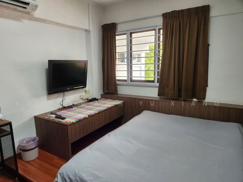 327 Ang Mo Kio Avenue 3, 327 Ang Mo Kio Avenue 3, Room Rental, 150 sqft, HDB Flat For Rent, by Kenn Kwang Yu Xiang, 25460428 - PropertyGuru.com.sg