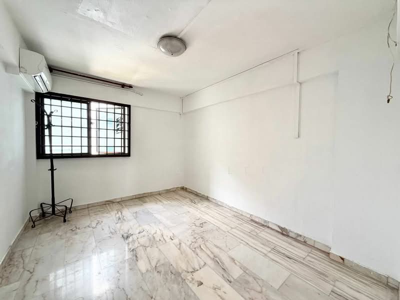 220 Yishun Street 21, 220 Yishun Street 21, 3 Bedrooms, 980 sqft, HDB Flat For Rent, by Dylan Lee, 25460432 - PropertyGuru.com.sg