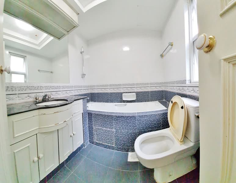 Royal Palm Mansions, 330 Pasir Panjang Road, 4 Bedrooms, 1,227 sqft, Condominium For Rent, by Lawrence Hong, 25461754 - PropertyGuru.com.sg