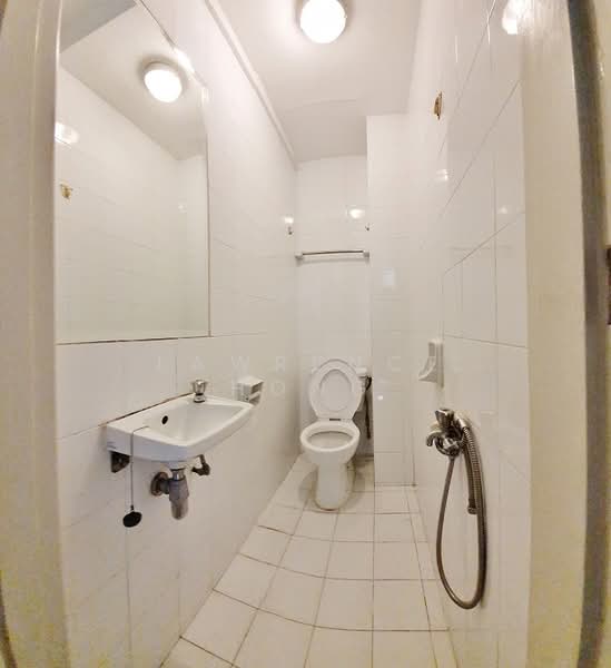 Royal Palm Mansions, 330 Pasir Panjang Road, 4 Bedrooms, 1,227 sqft, Condominium For Rent, by Lawrence Hong, 25461754 - PropertyGuru.com.sg