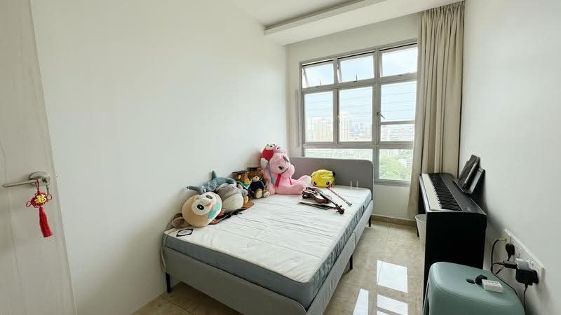 96A Henderson Road, 96A Henderson Road, Alexandra / Commonwealth, Room Rental, 120 sqft, HDB Flat For Rent, by Judy Liu, 25461863 - PropertyGuru.com.sg