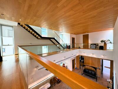 For Sale - Beautifully Rebuilt Freehold Detached House with Unblocked View. 1km to St.Nicholas Girls'