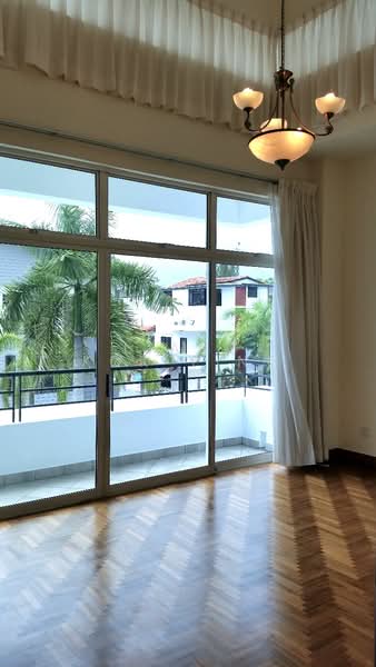 Lucky Villas, Lucky Heights, 4 Bedrooms, 3,057 sqft, Terraced House For Rent, by Liang Kok Ying, 25462710 - PropertyGuru.com.sg