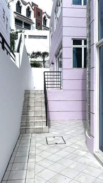 Lucky Villas, Lucky Heights, 4 Bedrooms, 3,057 sqft, Terraced House For Rent, by Liang Kok Ying, 25462710 - PropertyGuru.com.sg