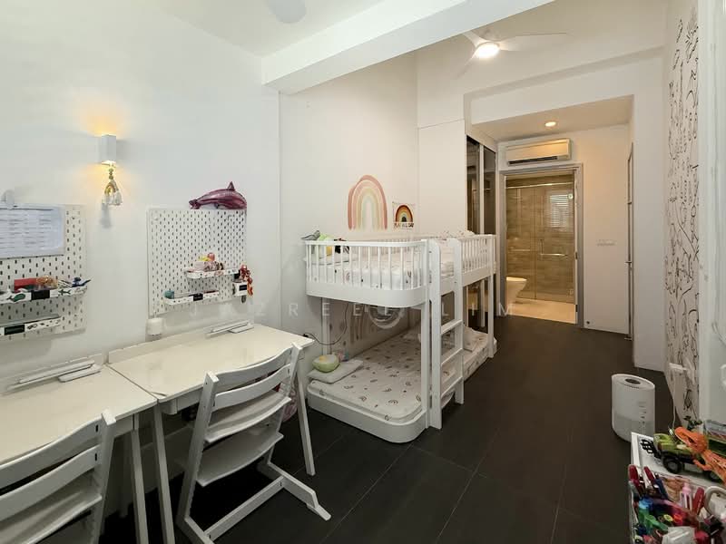 For Sale - Flora View