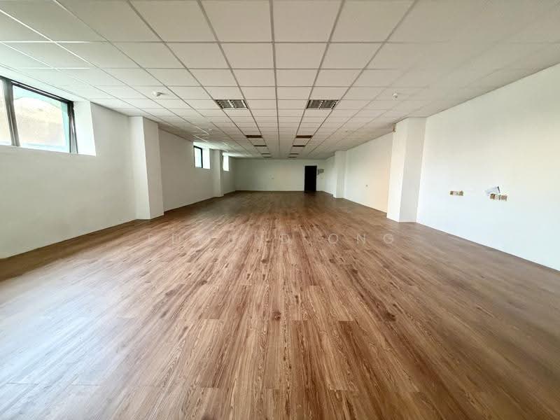 Lhk3 Building, 8 New Industrial Road, Hougang / Punggol / Sengkang, 1,600 sqft, Light Industrial (B1) For Rent, by Edmund Ong, 25463183 - CommercialGuru.com.sg