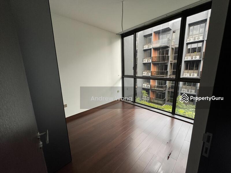 For Rent - The Commodore