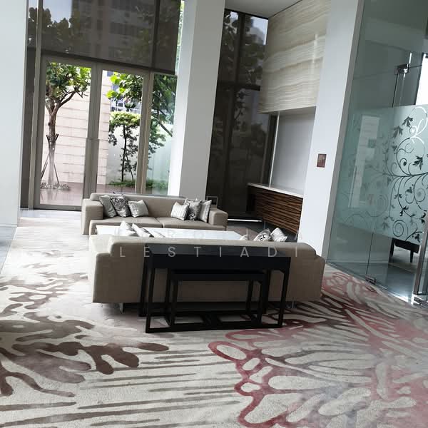 Scotts Square, 6 Scotts Road, 2 Bedrooms, 893 sqft, Apartment For Sale, by Karolina Lestiadi, 25463972 - PropertyGuru.com.sg