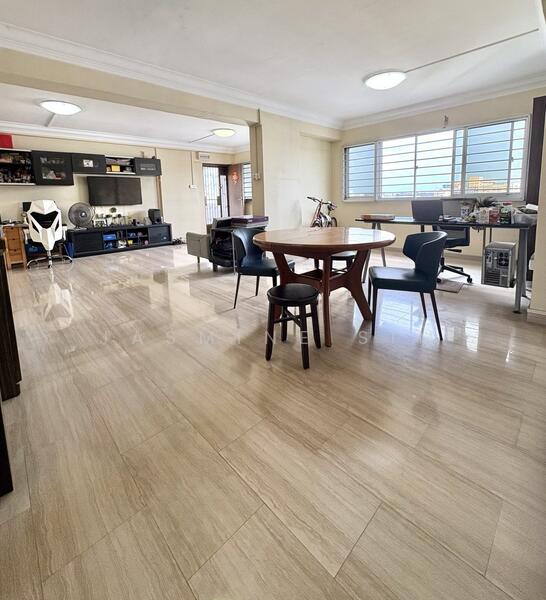 For Sale - 866 Tampines Street 83