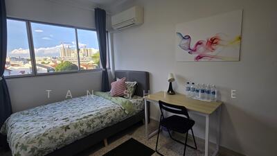 For Rent - Lakeview Estate