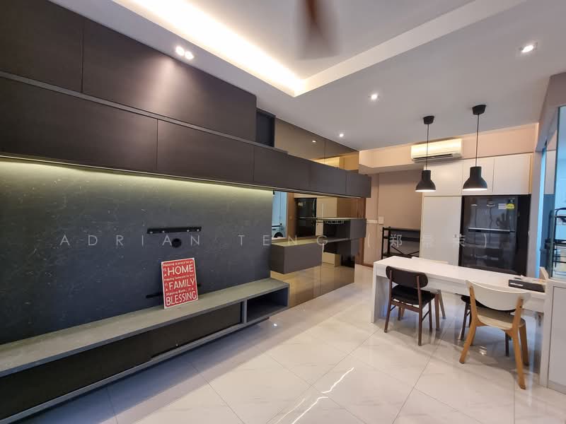 Palm Isles, 38 Flora Drive, 2 Bedrooms, 807 sqft, Condominium For Sale, by Adrian Teng (郑景荣), 25465888 - PropertyGuru.com.sg