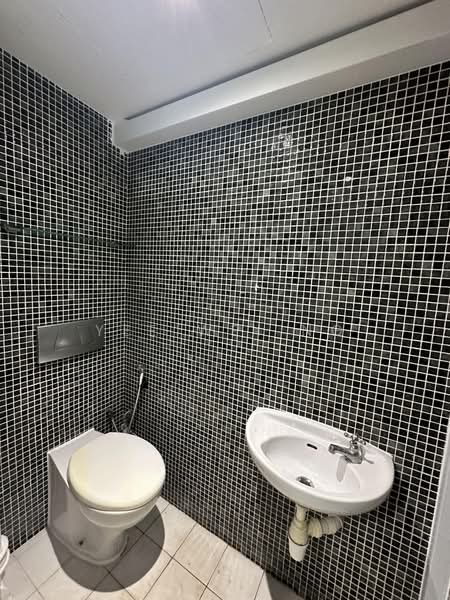 Huge Duplex 1km 4 Elite Schools! 超大复式学区公寓 ☎️ 8321.8433, Chancery Lane, Newton / Novena, 3 Bedrooms, 2,270 sqft, Terraced House For Rent, by Yee Wei Ng, 25466118 - PropertyGuru.com.sg