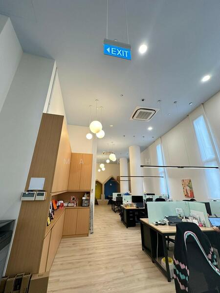 Fitted Office along Alexandra Road, Alexandra Road, 3,340 sqft, Light Industrial (B1) For Rent, by Max Koh, 25466352 - CommercialGuru.com.sg