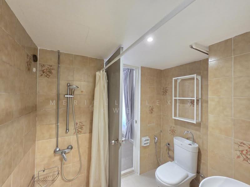 Chancery Court, 36A Dunearn Road, Newton / Novena, 4 Bedrooms, 2,271 sqft, Condominium For Rent, by Meriell Alexiz Kwek, 25466524 - Bathroom - PropertyGuru.com.sg