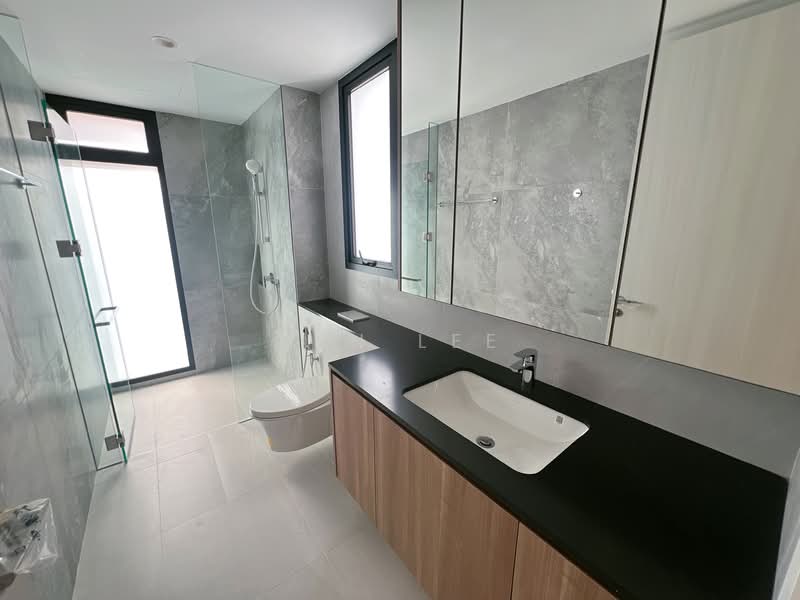 Sian tuan ave brand new bungalow with lift-pool 11562sqft six bedroom ensuite bathroom, Sian Tuan ave, 7 Bedrooms, 11,562 sqft, Bungalow House For Sale, by Ben Lee, 25468352 - PropertyGuru.com.sg