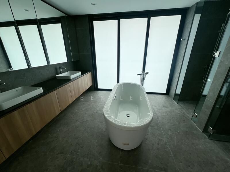 Sian tuan ave brand new bungalow with lift-pool 11562sqft six bedroom ensuite bathroom, Sian Tuan ave, 7 Bedrooms, 11,562 sqft, Bungalow House For Sale, by Ben Lee, 25468352 - PropertyGuru.com.sg