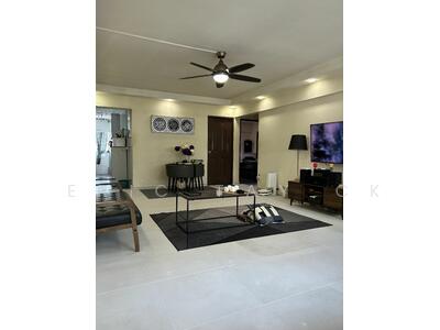 For Sale - 274 Tampines Street 22