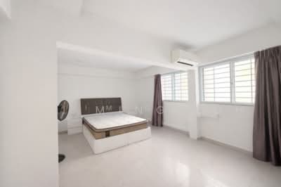 For Rent - 228 Tampines Street 23