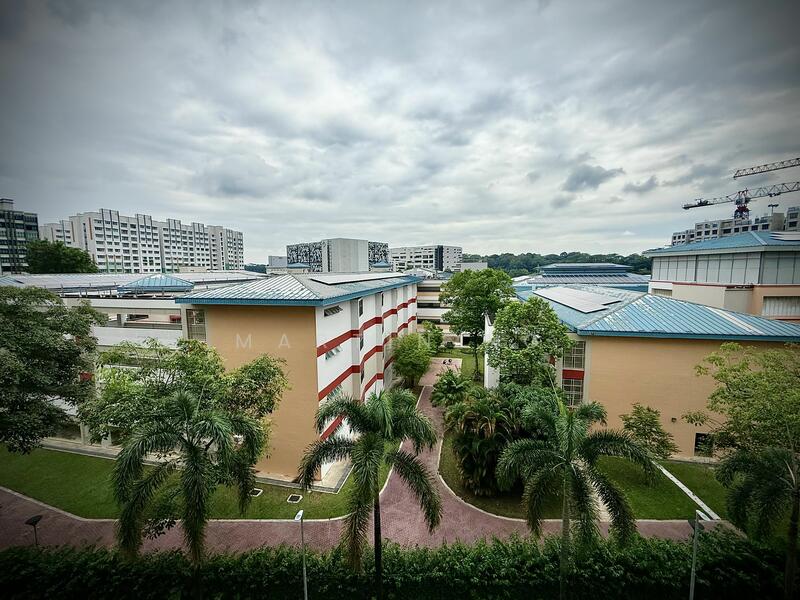 For Rent - 587 Woodlands Drive 16