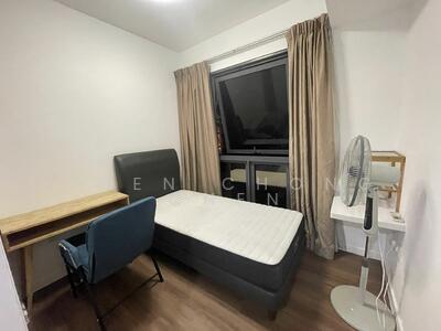 For Rent - The Lakefront Residences