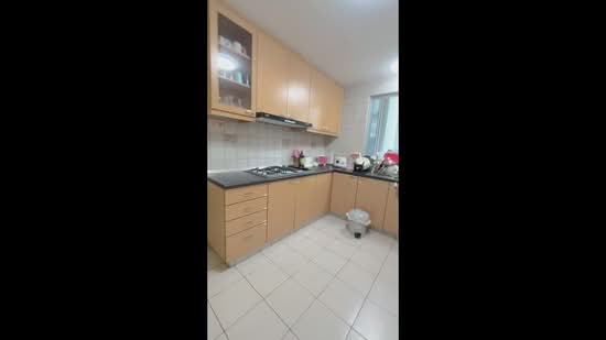 The Makena, 121 Meyer Road, Room Rental, 125 sqft, Condominium For Rent, by Whitewinds Coliving, 25470253 - Kitchen, second common bathroom and laundry area - PropertyGuru.com.sg