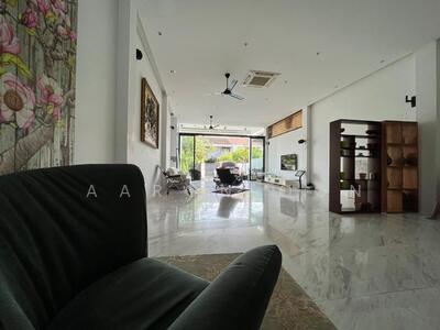 For Sale - Hillview MRT Station (DT3)