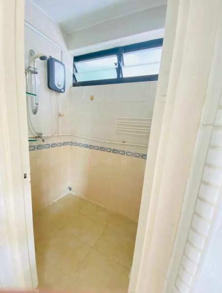 154 Mei Ling Street, 154 Mei Ling Street, 3 Bedrooms, 721 sqft, HDB Flat For Rent, by Brandon Loh, 25472267 - PropertyGuru.com.sg