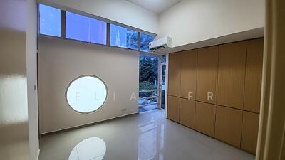 For Rent - Crystal Court