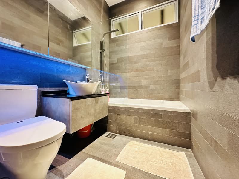 Tastefully Renovated Detached in Jalan Kechubong, Jalan Kechubong, Gerald Drive, Gerald Crescent, 5 Bedrooms, 2,400 sqft, Detached House For Rent, by Vicole Lim, 25472307 - PropertyGuru.com.sg