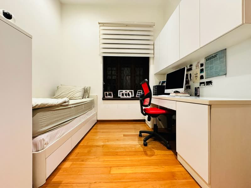 Tastefully Renovated Detached in Jalan Kechubong, Jalan Kechubong, Gerald Drive, Gerald Crescent, 5 Bedrooms, 2,400 sqft, Detached House For Rent, by Vicole Lim, 25472307 - PropertyGuru.com.sg