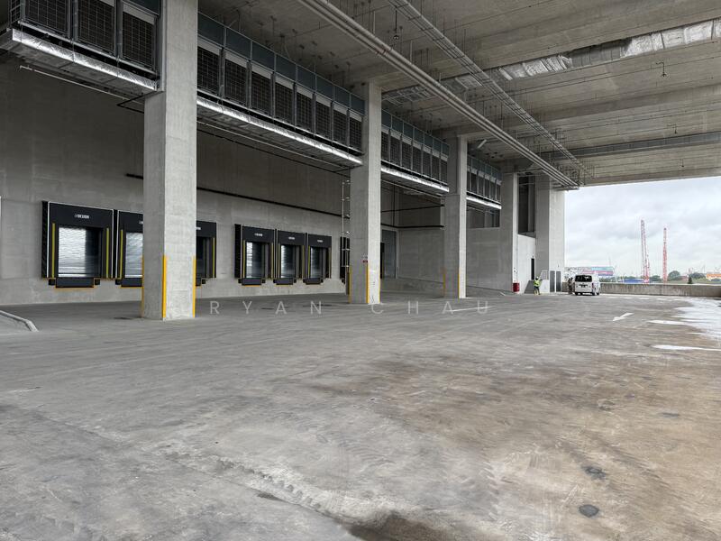 Air Con | 11m Clear | Corner | 7 Bays @ Gul Area, Gul Area, 56,000 sqft, Warehouse For Rent, by Ryan Chau, 25472377 - CommercialGuru.com.sg
