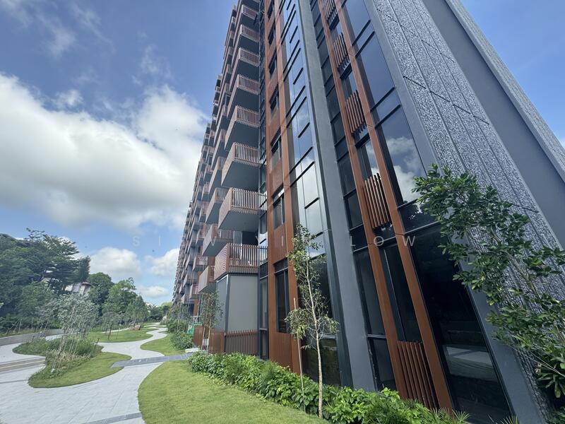 KI Residences At Brookvale, 22 Brookvale Drive, 3 Bedrooms, 936 sqft, Condominium For Rent, by Siew Yin Low, 25472876 - Lush landscaping and exercise track - PropertyGuru.com.sg