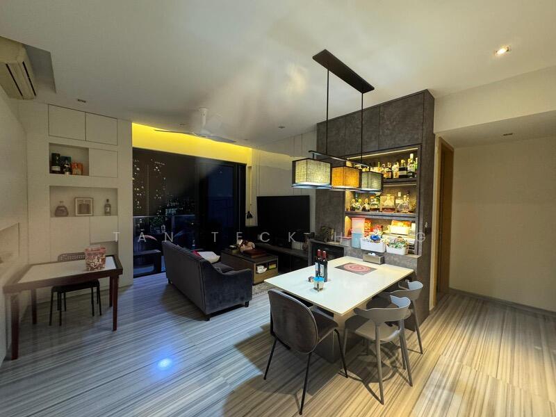 For Sale - Cube 8