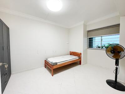 For Rent - 352 Ang Mo Kio Street 32