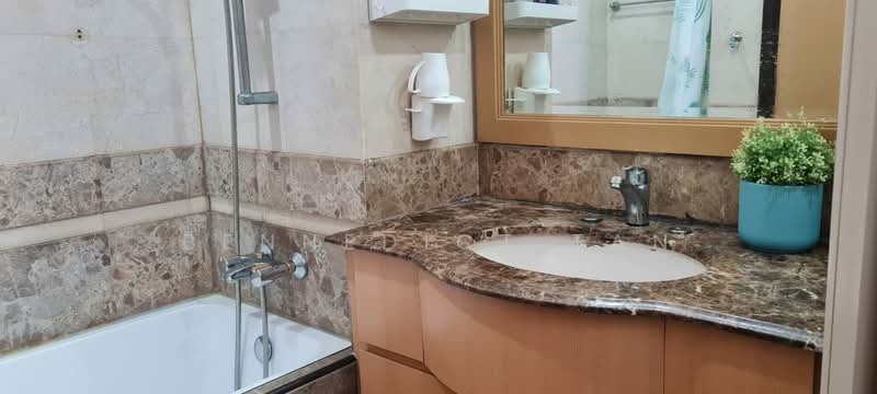 Regent Heights, 56 Bukit Batok East Avenue 5, Room Rental, 200 sqft, Condominium For Rent, by Bennedict Tan, 25473524 - PropertyGuru.com.sg