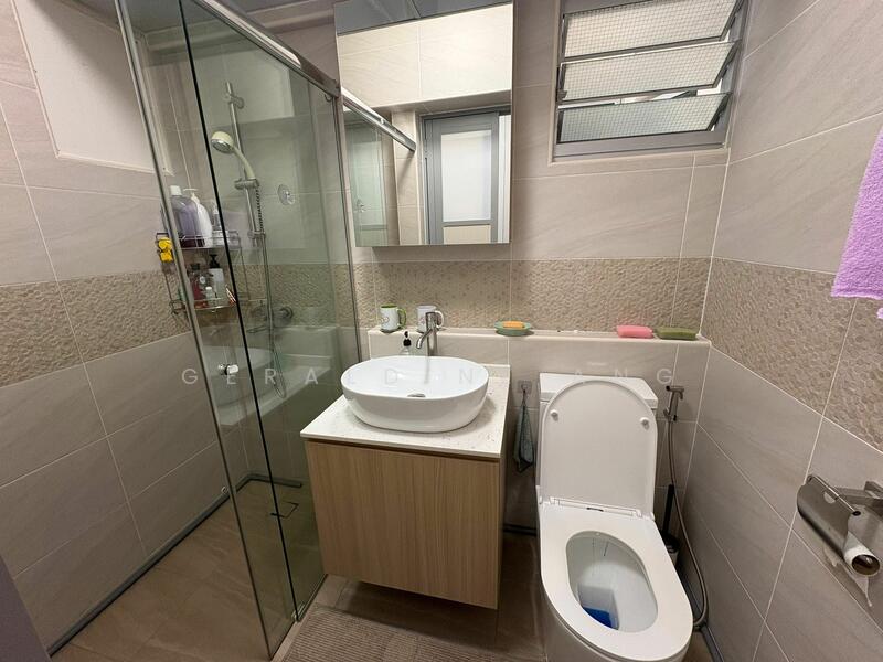 61A Strathmore Avenue, 61A Strathmore Avenue, Room Rental, 200 sqft, HDB Flat For Rent, by Geraldine Ang, 25474137 - PropertyGuru.com.sg