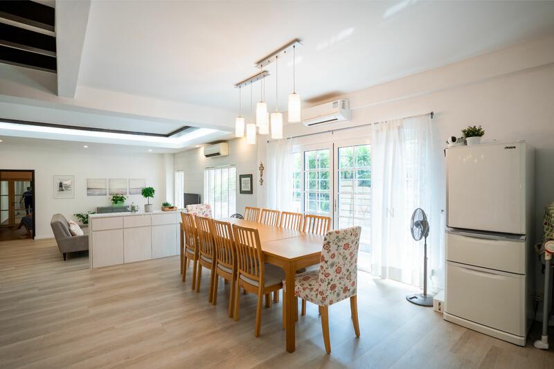 For Sale - ⭐️Star Buy!⭐️ 2 Storey Semi D in Kembangan Estate