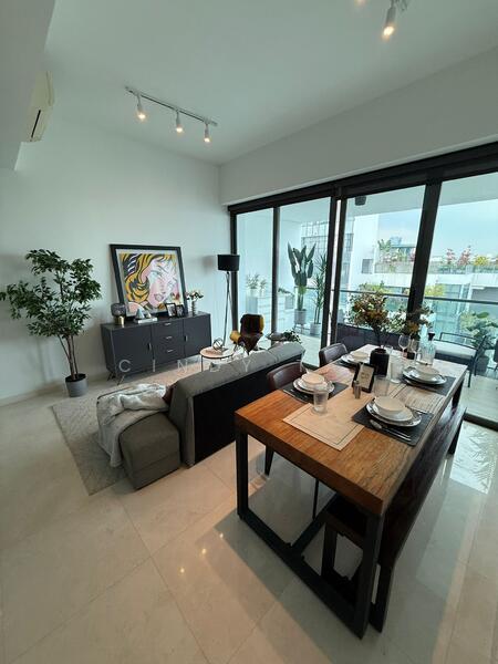 For Sale - 8 Saint Thomas